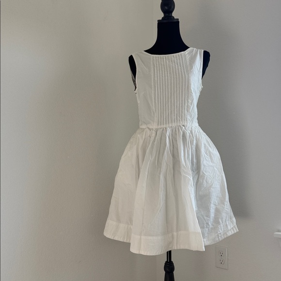 Fresh Classic White Kids Casual Dress - Picture 5 of 12